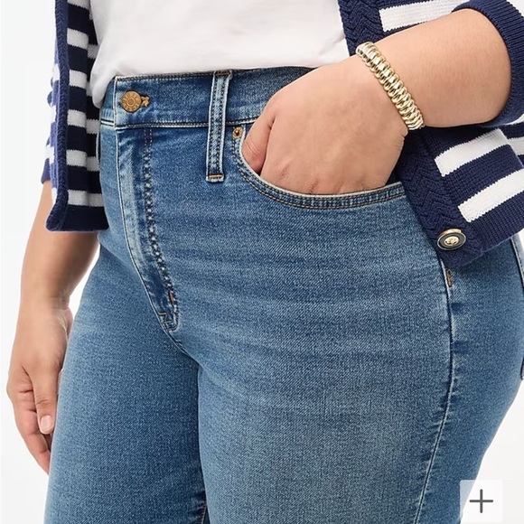 J crew cadet navy 9" mid-rise skinny jean in signature stretch+ - Picture 5 of 9